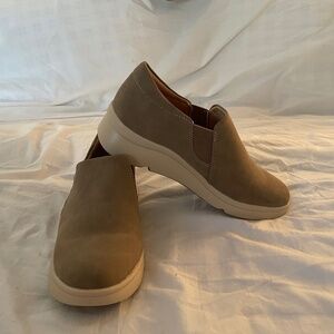 Soul by Naturalizer Womens Lyrie Slip On Sneaker